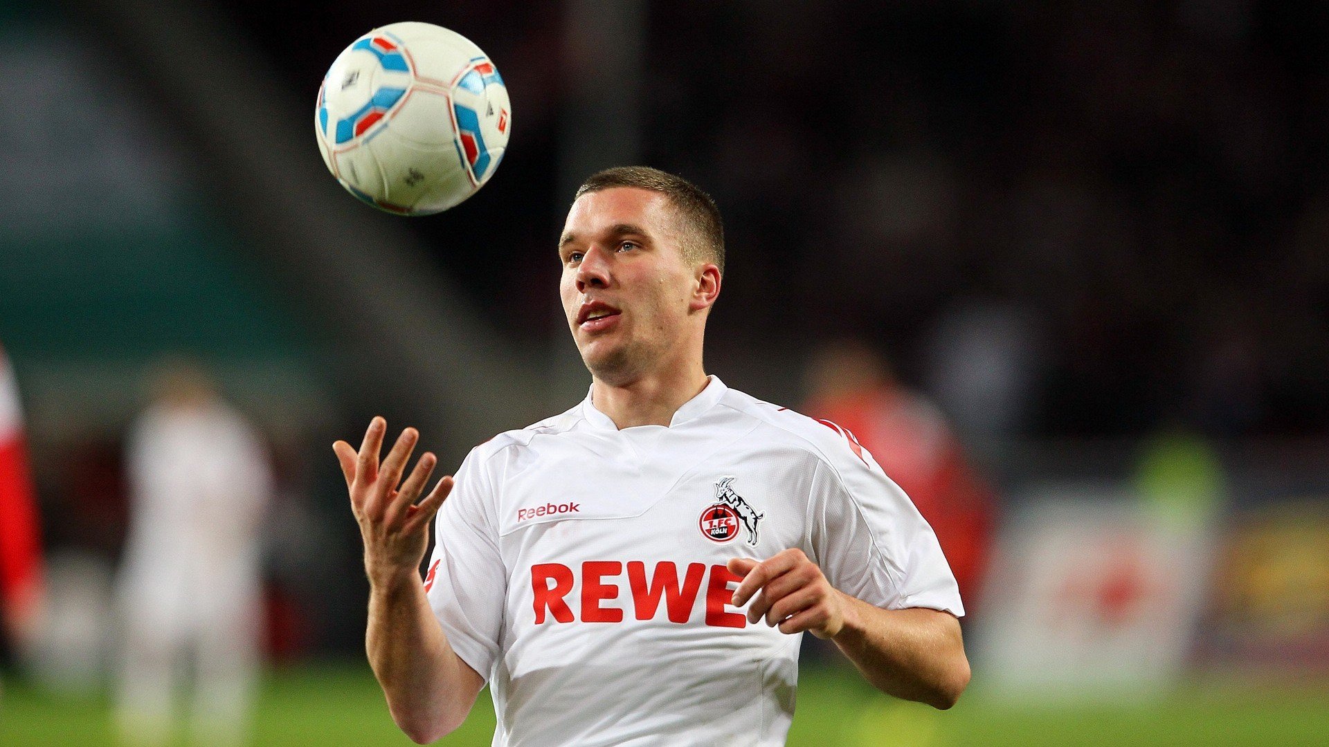 后疫情时代:足球产业的数字化新趋势,足球产业gdp