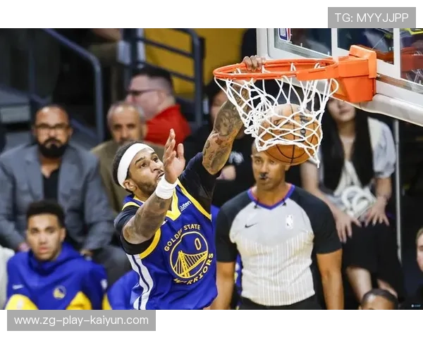 佩顿二世飞身补篮令人惊叹